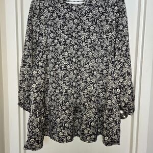 Penningtons Monochrome Floral Top